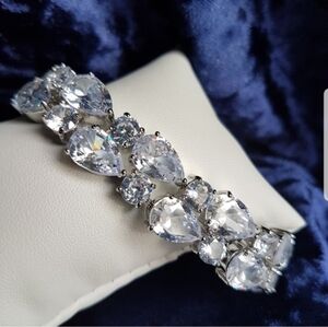 Swarovski Elements Chunky Clear Teardrop Statement Tennis Bracelet NEW